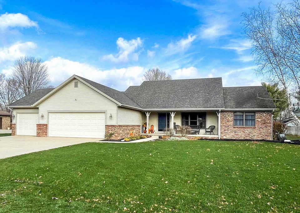 1st image of 10 Adina Ct