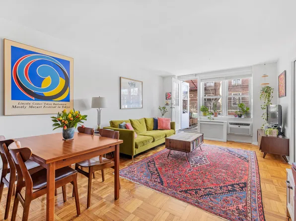 400 East 17th Street image 1 of 11