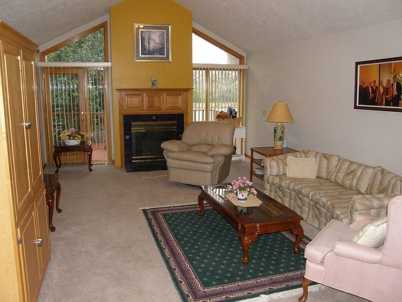 5th image of 14626 Fir Cir