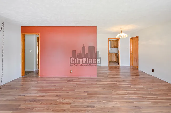 3 bed, 1.5 bath, 1733 sqft, $1,750 — Photo 4