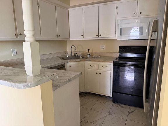 4th image of 3730 Village Drive #A