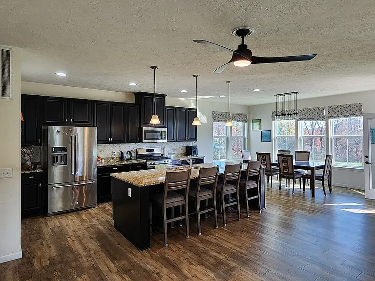 7014 Emerald Bay Ave NW — Photo 12