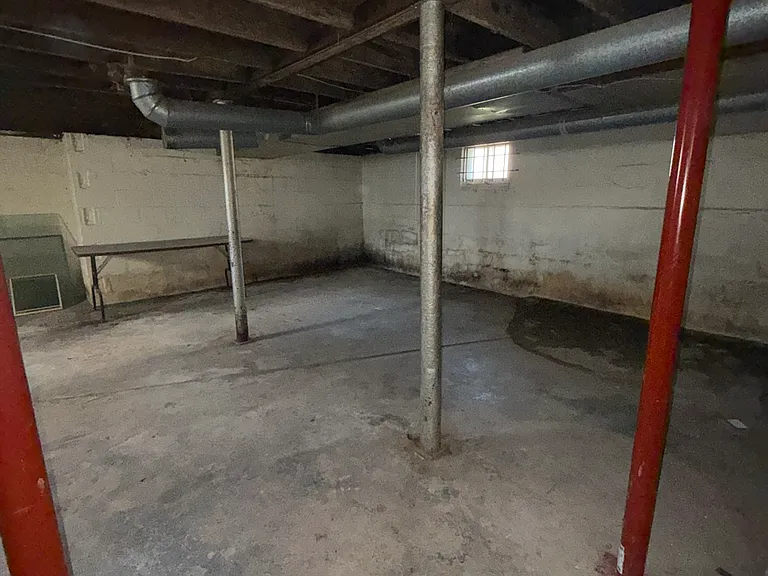 3918 Trumbull Ave — Photo 22
