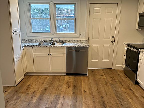 2nd image of 319 Greenwood St