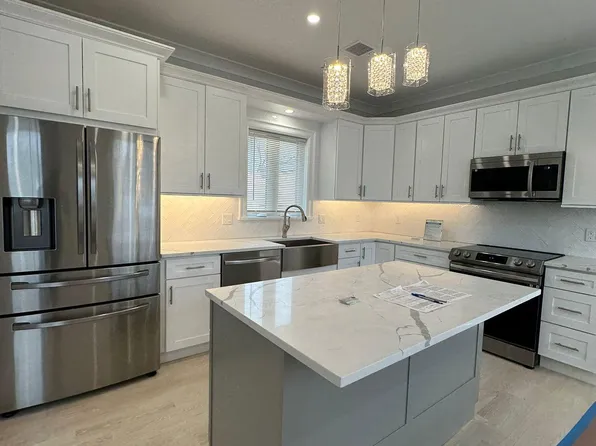 15 Barton Rd, Yonkers, NY 10701