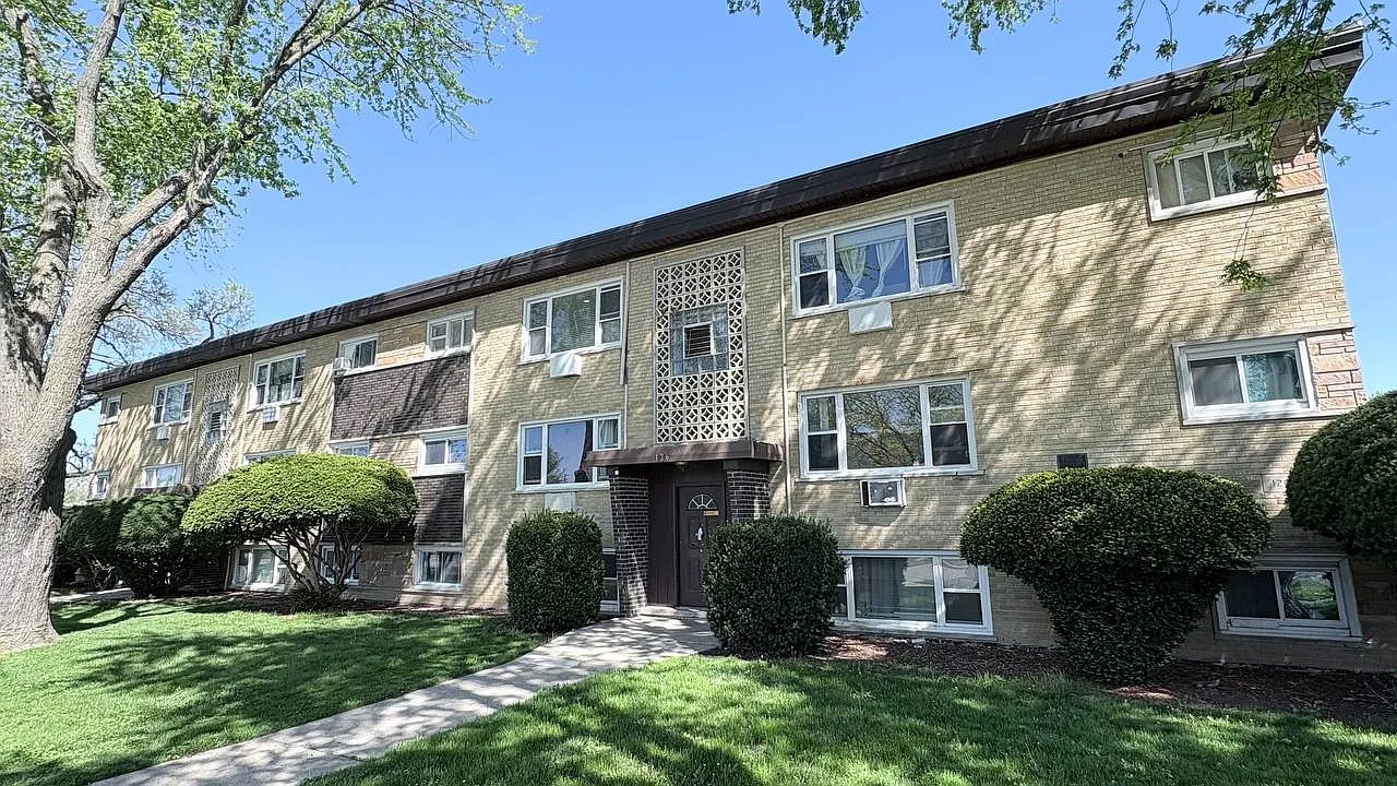 1 bed, 950 sqft, $1,495 — Photo 1
