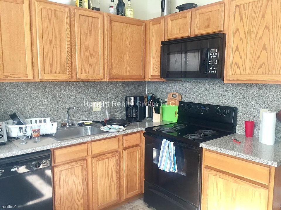 82 Robbins St. #1 Waltham Unit Photo 1