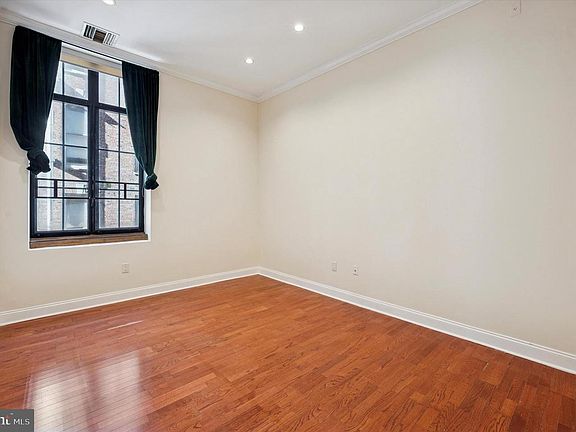 5th image of 1601 Spring Garden St APT 205