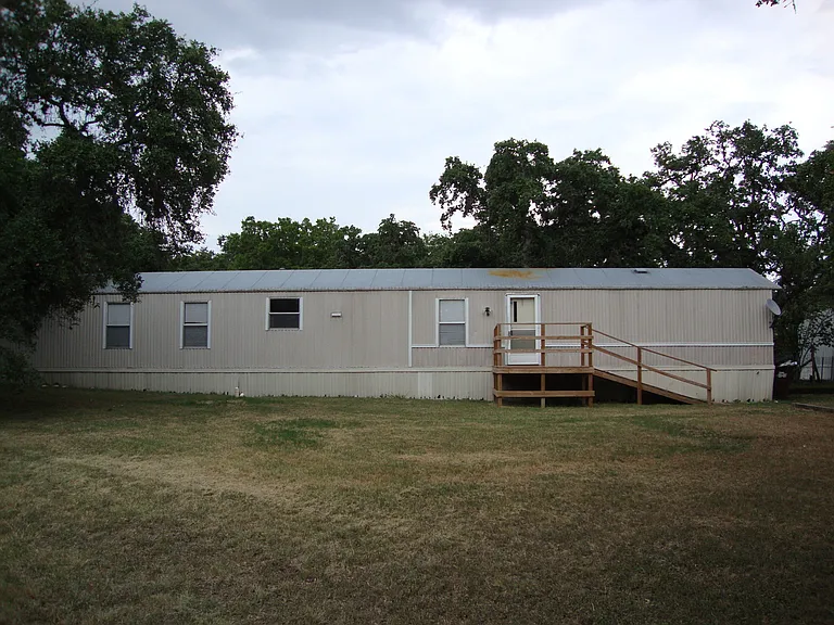 214 Bluebonnet Dr — Photo 13