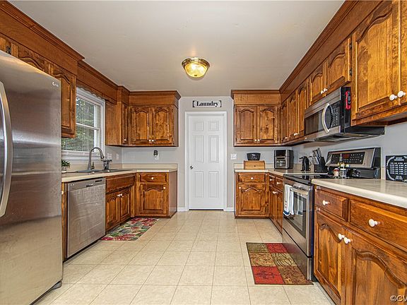 3rd image of 3719 W Autumn Dr