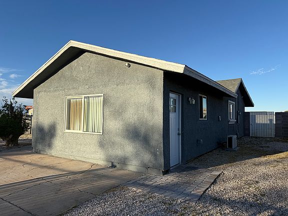 2nd image of 2820 S Sandhill Rd #1