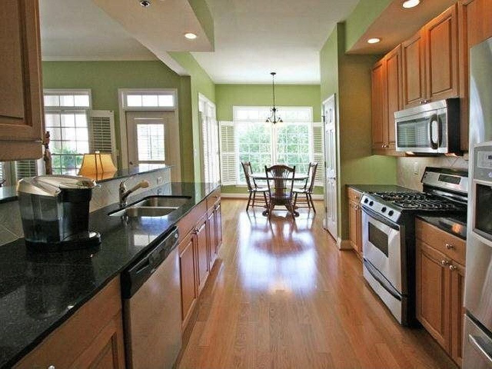 Kitchen with granite and SS appliance