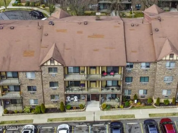 20 Donna Ct APT 1, Staten Island, NY 10314