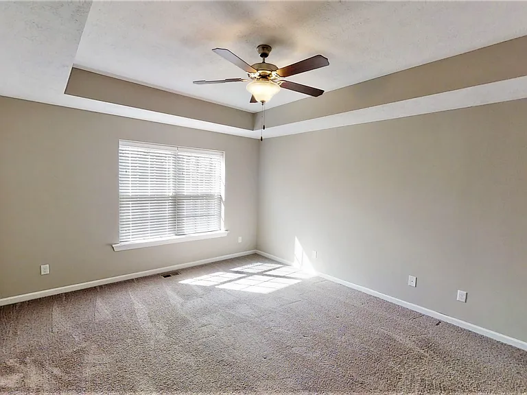 407 Brantley Cove Cir — Photo 9