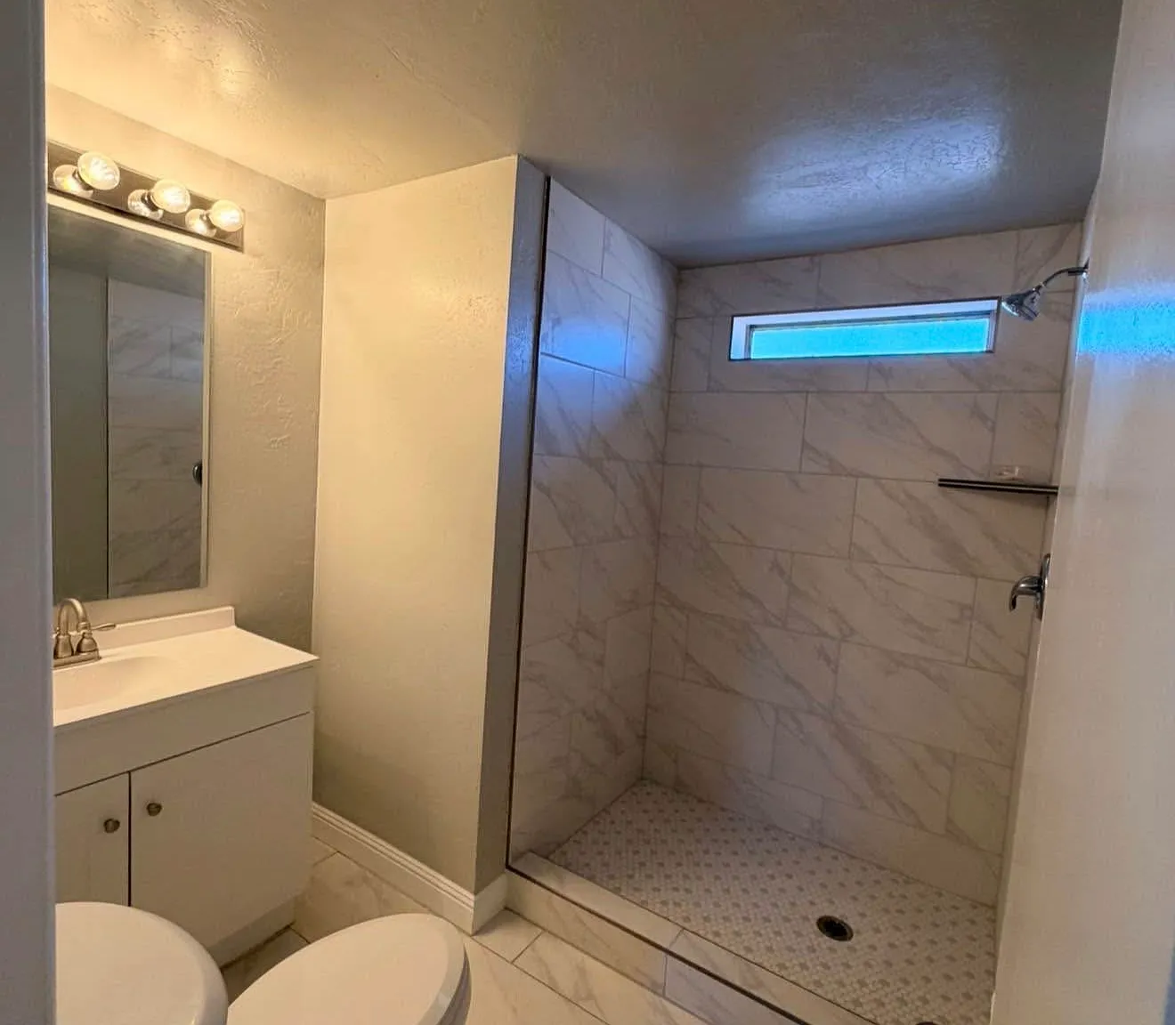 3 bed, 1010 sqft, $1,850 — Photo 2