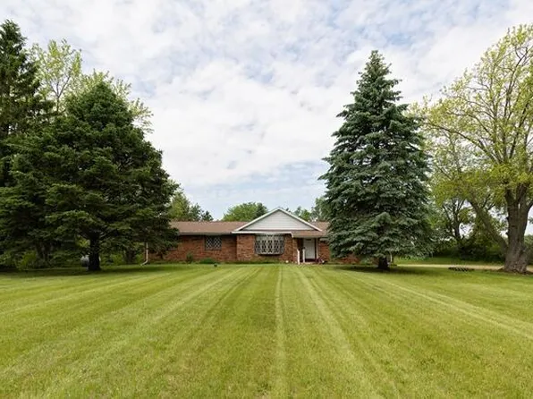 N9499 Woodward ROAD, Whitewater, WI 53190