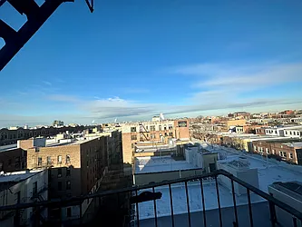 Rented by LRGNY Group, Inc.