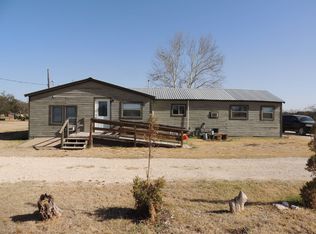 1002 E Broadway St, Eden, TX 76837