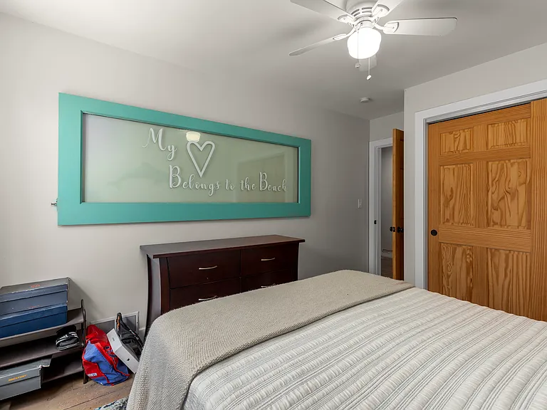 2416 Oxford Ave — Photo 22