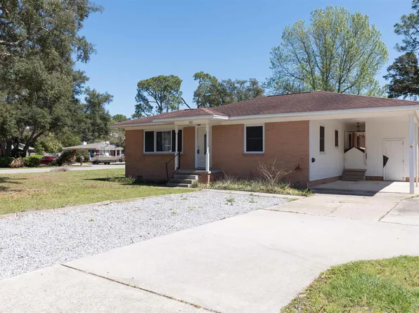 435 York St, Gulf Breeze, FL 32561
