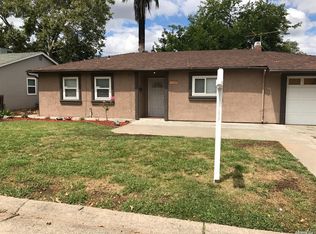 1329 Shadowglen Rd, Sacramento, CA 95864