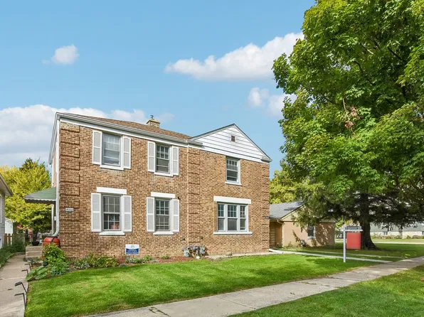 4004 Oak Ave, Brookfield, IL 60513