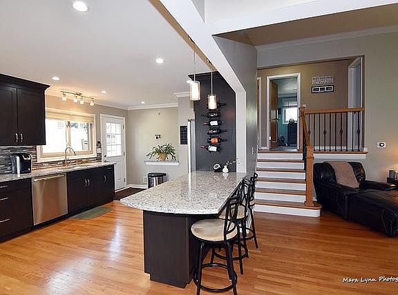 4th image of 10927 Windsor Dr