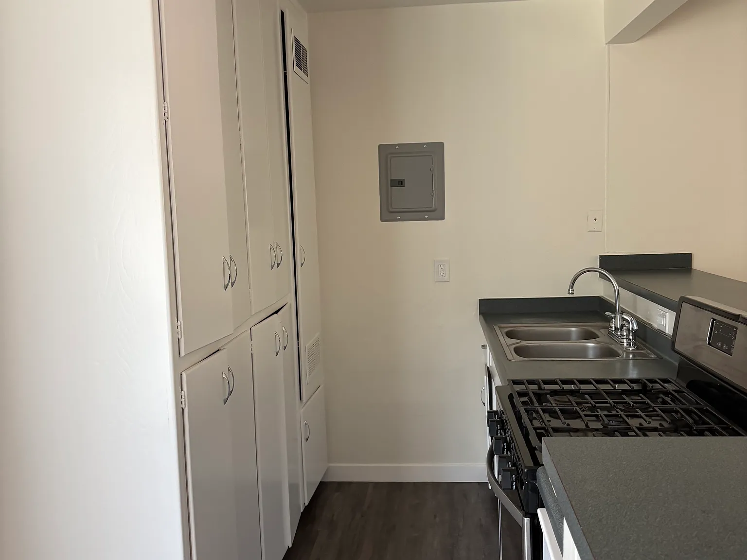 1 bed, 550 sqft, $1,695 — Photo 4