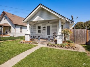 617 2nd St SW, Puyallup, WA 98371