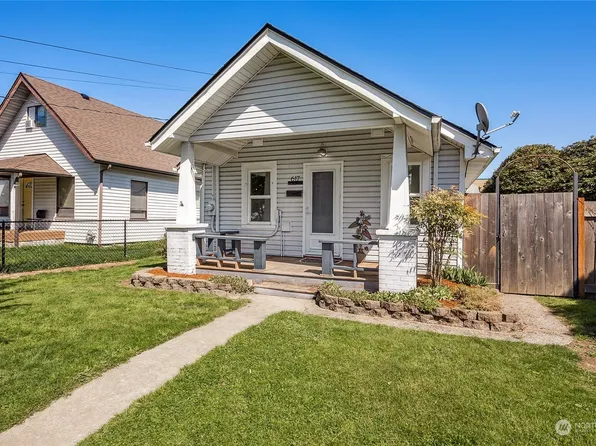 617 2nd St SW, Puyallup, WA 98371