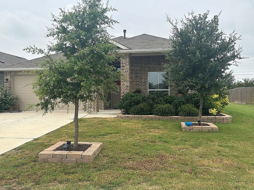 1st image of 1002 Pembroke Ct