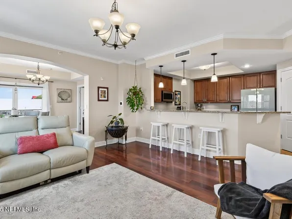 525 3RD Street N #215, Jacksonville Beach, FL 32250