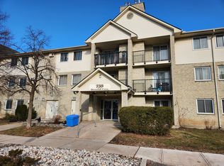 735 Deveron Cres #208, London, ON N5Z 4X8