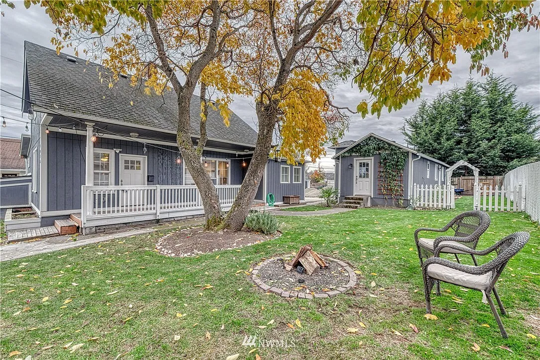 1016 S 37th St, Tacoma - 1 — Photo 1