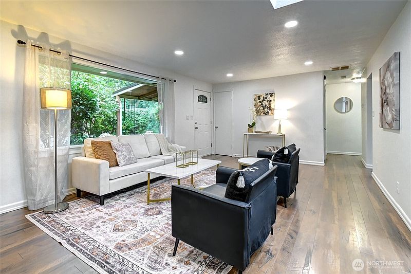 4th image of 8106 228th Street SW