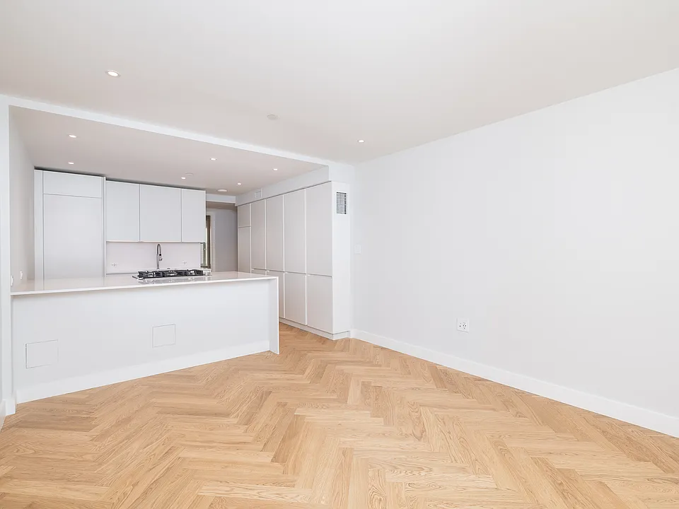 12A Commonwealth Ave #405