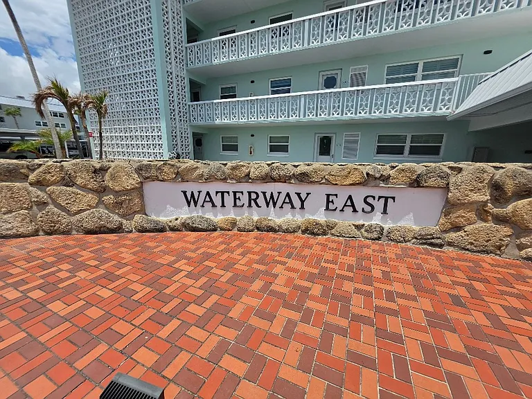 325 Causeway #A102 — Photo 34