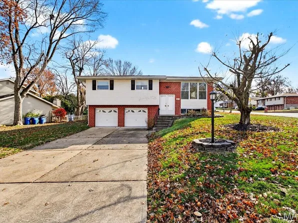 2226 Apple Bud Ln, Saint Louis, MO 63125