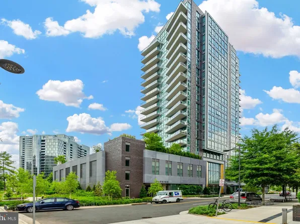 7887 Jones Branch Dr Unit 503, McLean, VA 22102