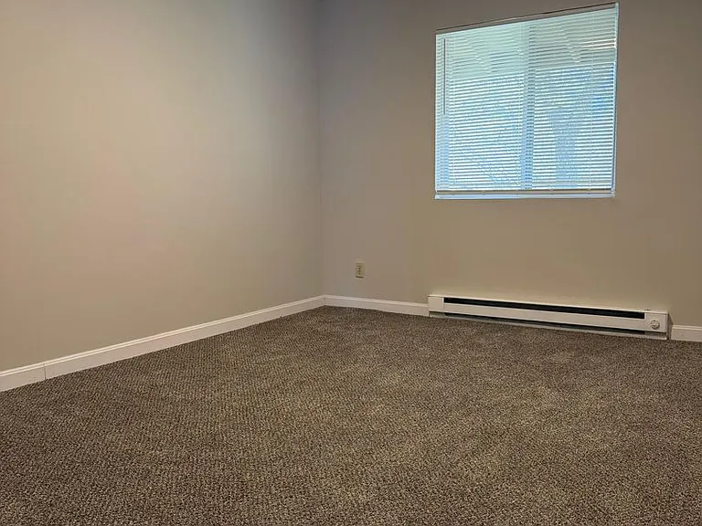 Westland Meadows — Photo 10