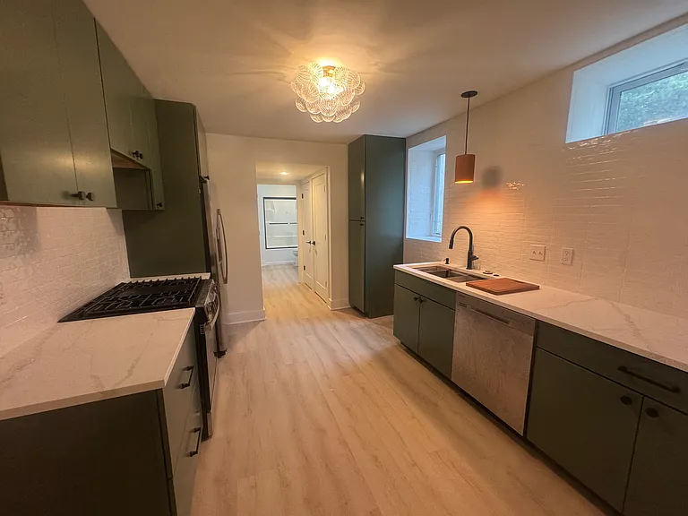 3849 S Packard Ave #C3 — Photo 5