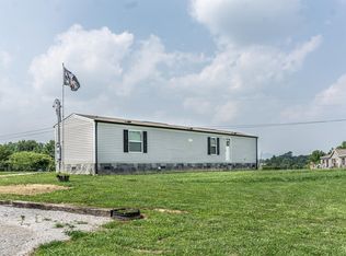 164 E Wells Hill Ln, Bulls Gap, TN 37711