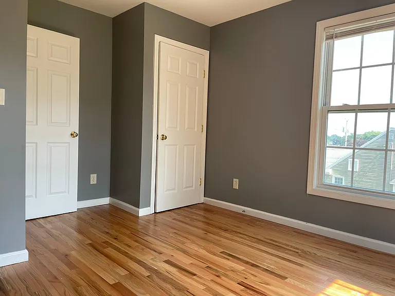 765 Hart St — Photo 18