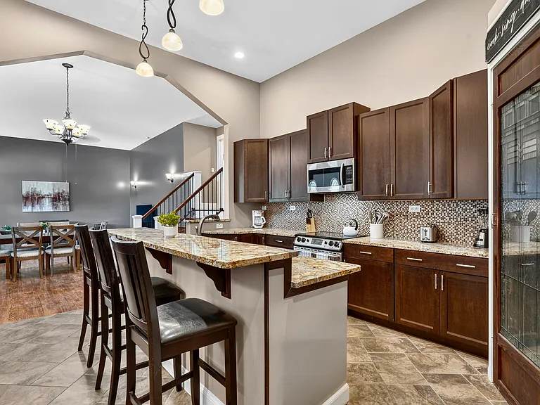 630 Lamplight Ln — Photo 18