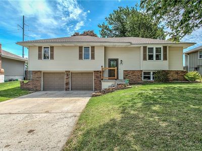 1212 SE Piccadilly St, Blue Springs, MO, 64014