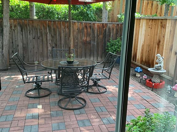 2nd image of 2110 Calle Vista Verde