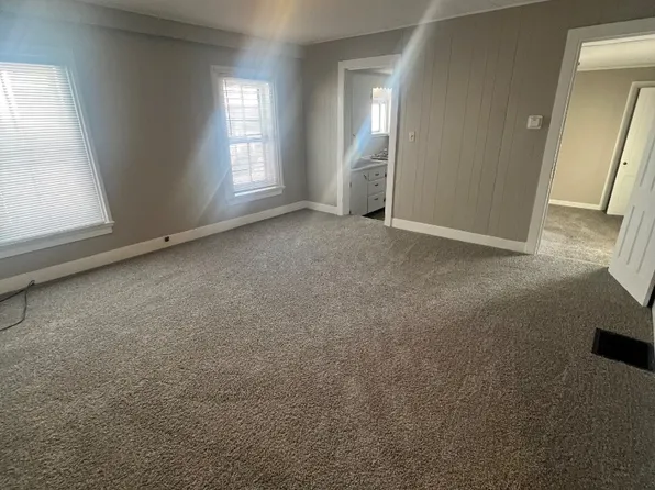 179 W 3rd St, Oswego, NY 13126