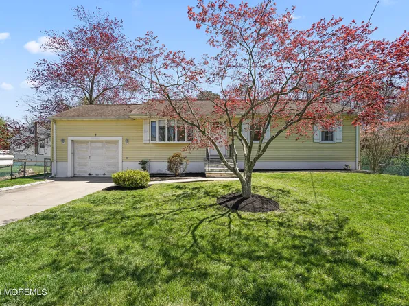 75 Darien Road, Howell, NJ 07731