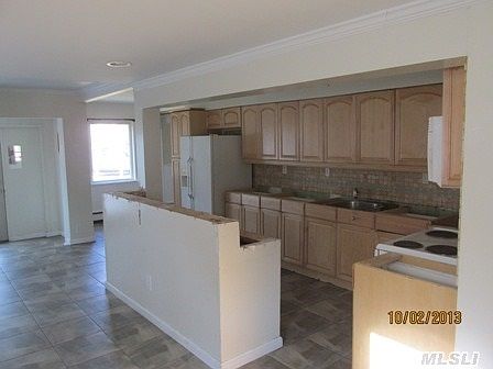 5th image of 652 Bryant St