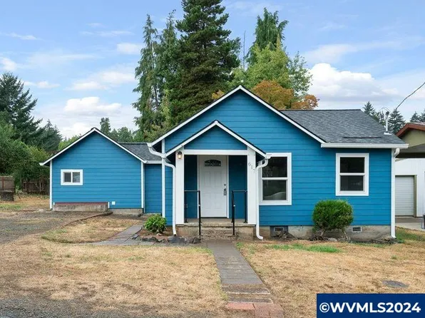 617 SW Cedar St, Willamina, OR 97396